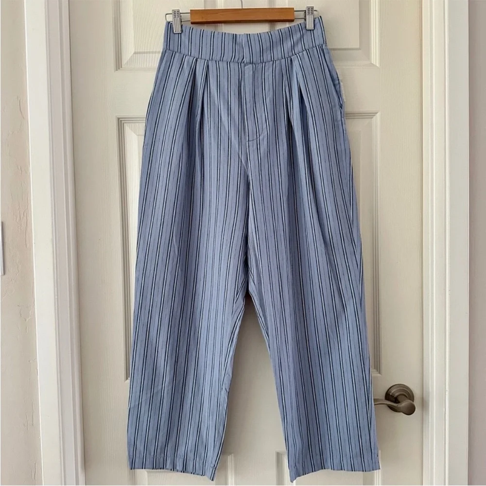 Urban Outfitters • Stripe pant - Picture 2 of 10